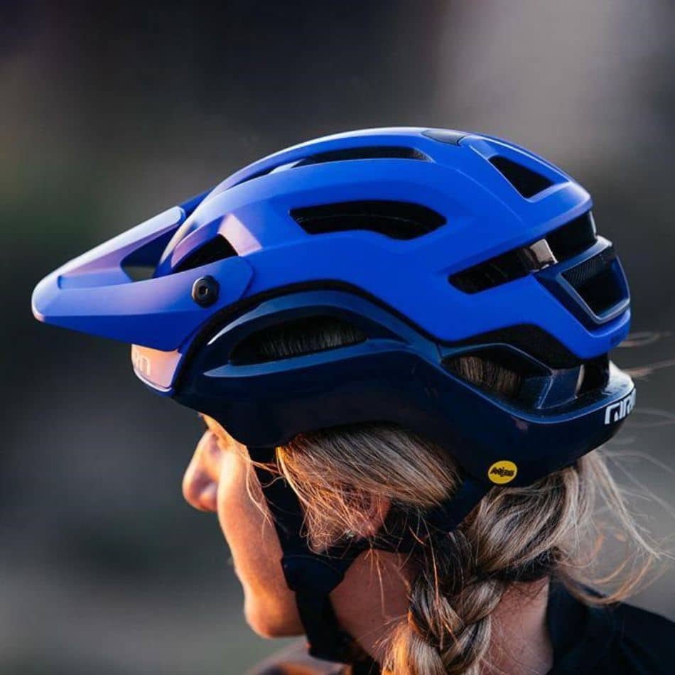 Giro Manifest Spherical mountain bike helmet