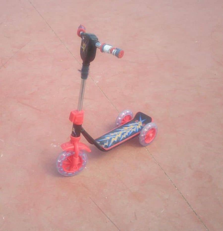 3 Wheel Kick Scooters are popular for younger children