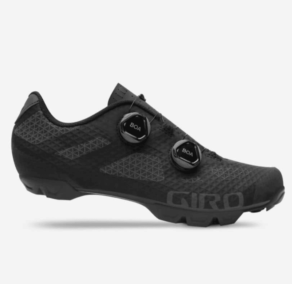 Giro Sector women╬o├c├us mountain bike shoe Edited 1